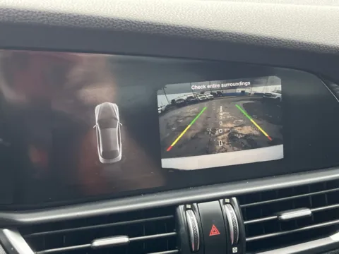 More photos of 2020 Alfa Romeo Giulia at Auto Boutique Texas, TX