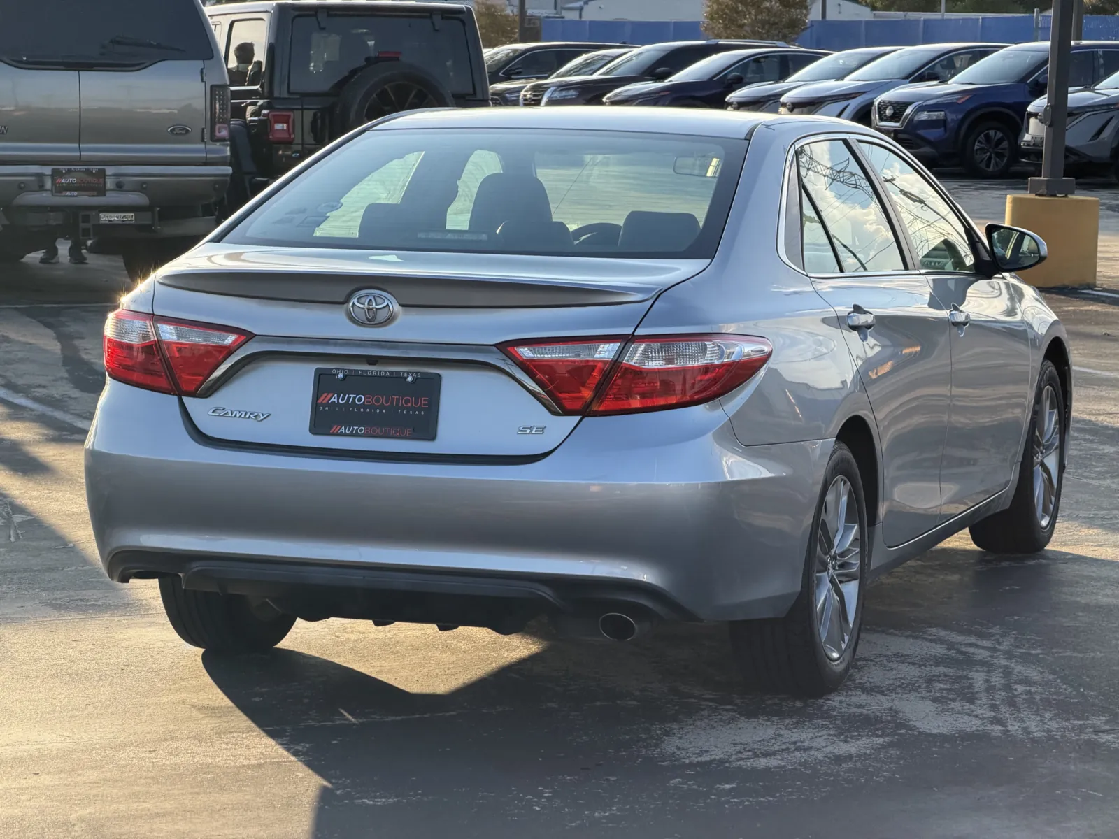 Toyota Camry photo 7