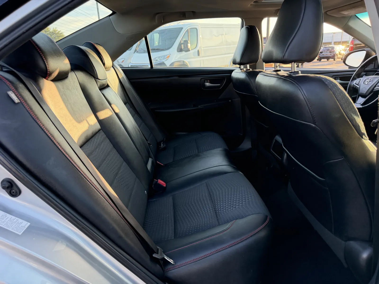 Toyota Camry photo 21