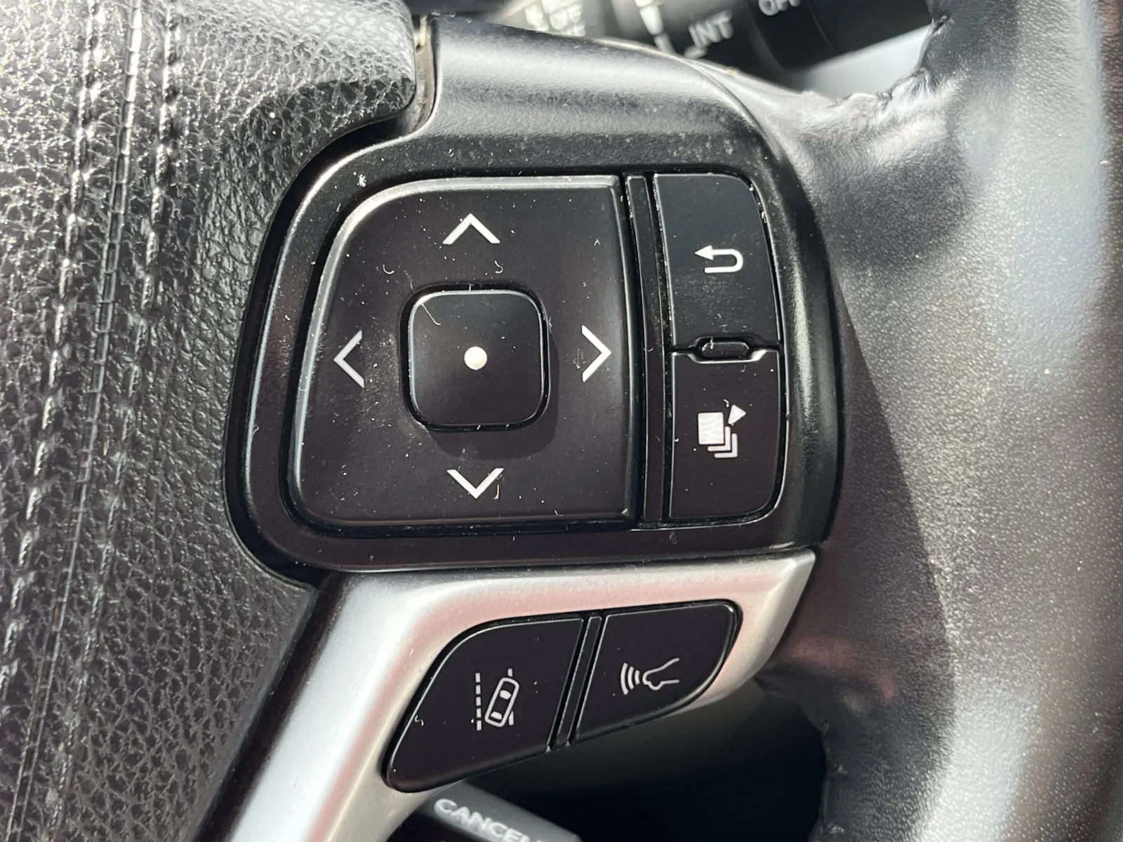 Toyota Highlander photo 18