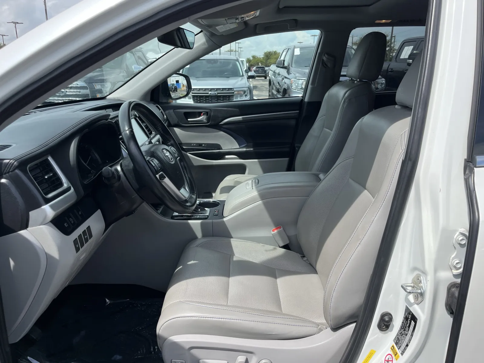 Toyota Highlander photo 26