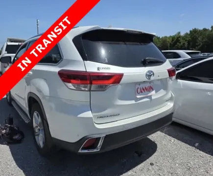 More photos of 2019 Toyota Highlander Limited at Auto Boutique Texas, TX
