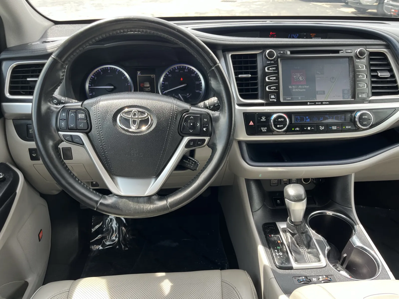 Toyota Highlander photo 15
