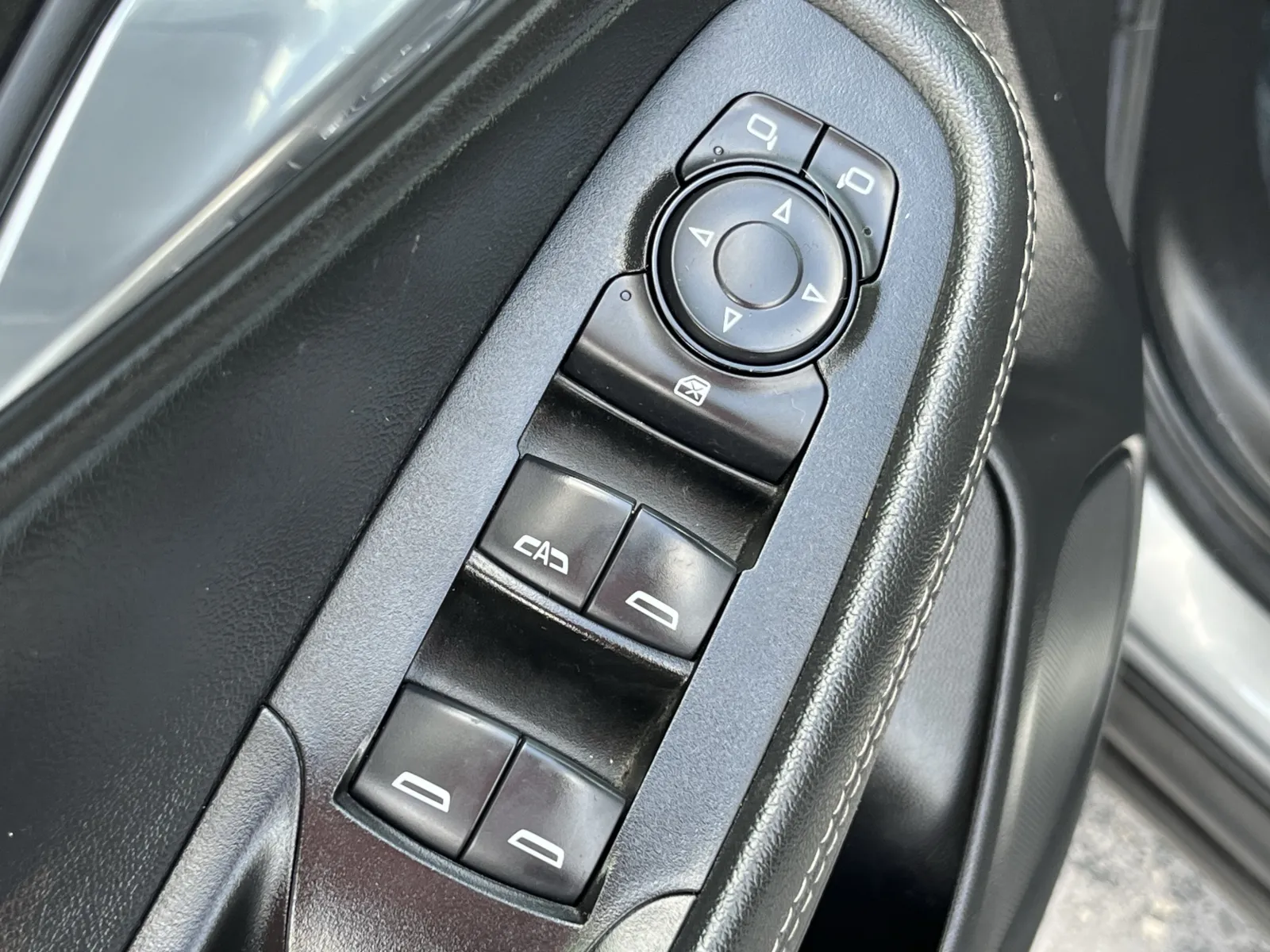 Buick Encore GX photo 24