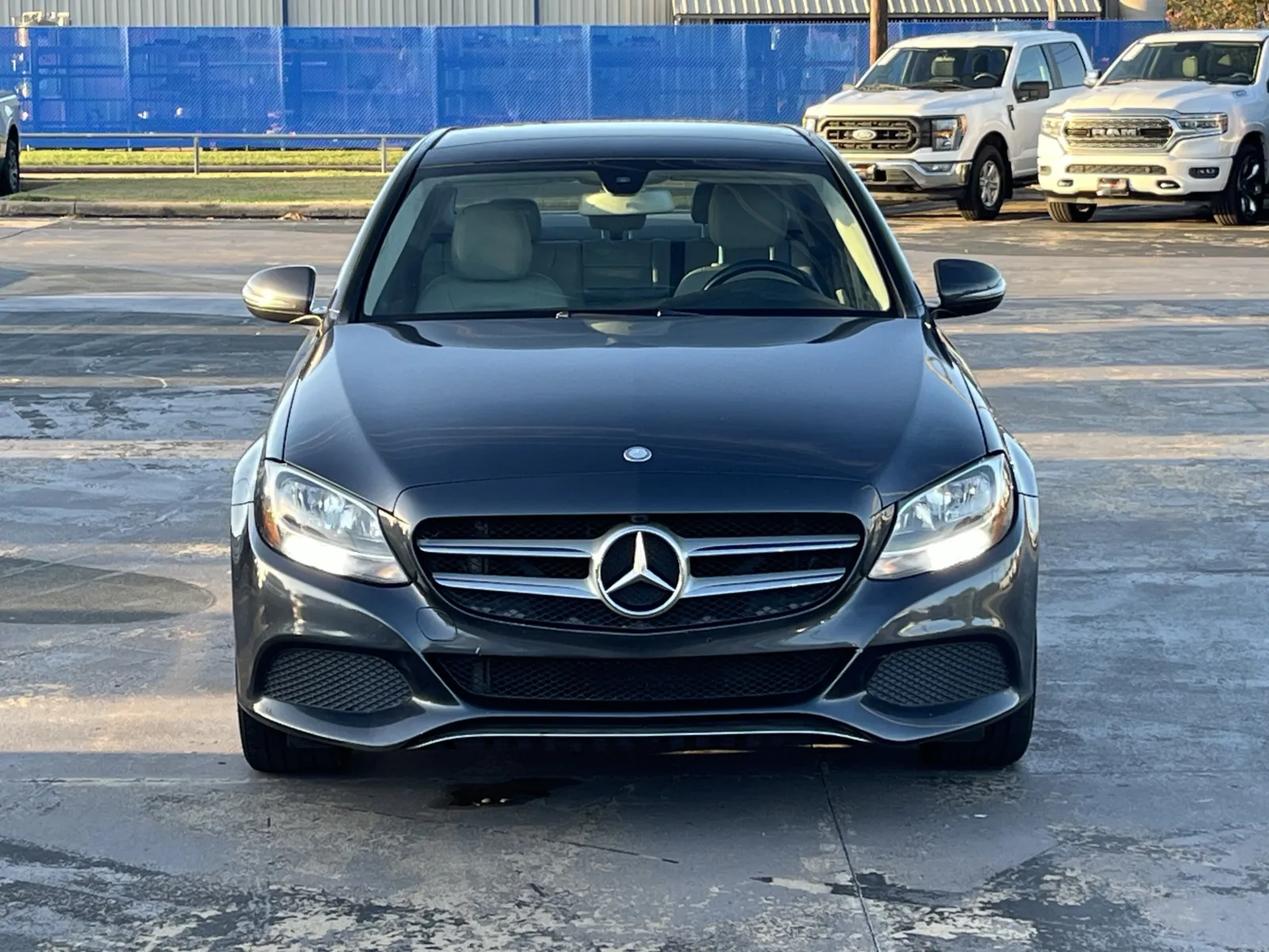 Mercedes-Benz C-Class photo 4