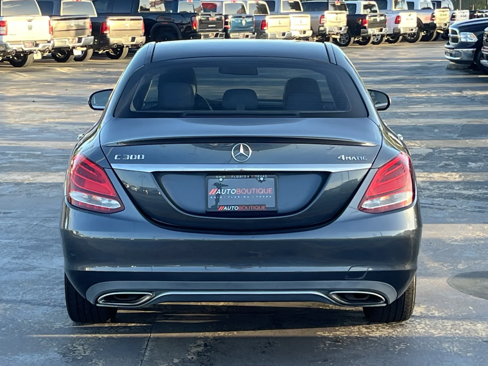 Mercedes-Benz C-Class photo 9