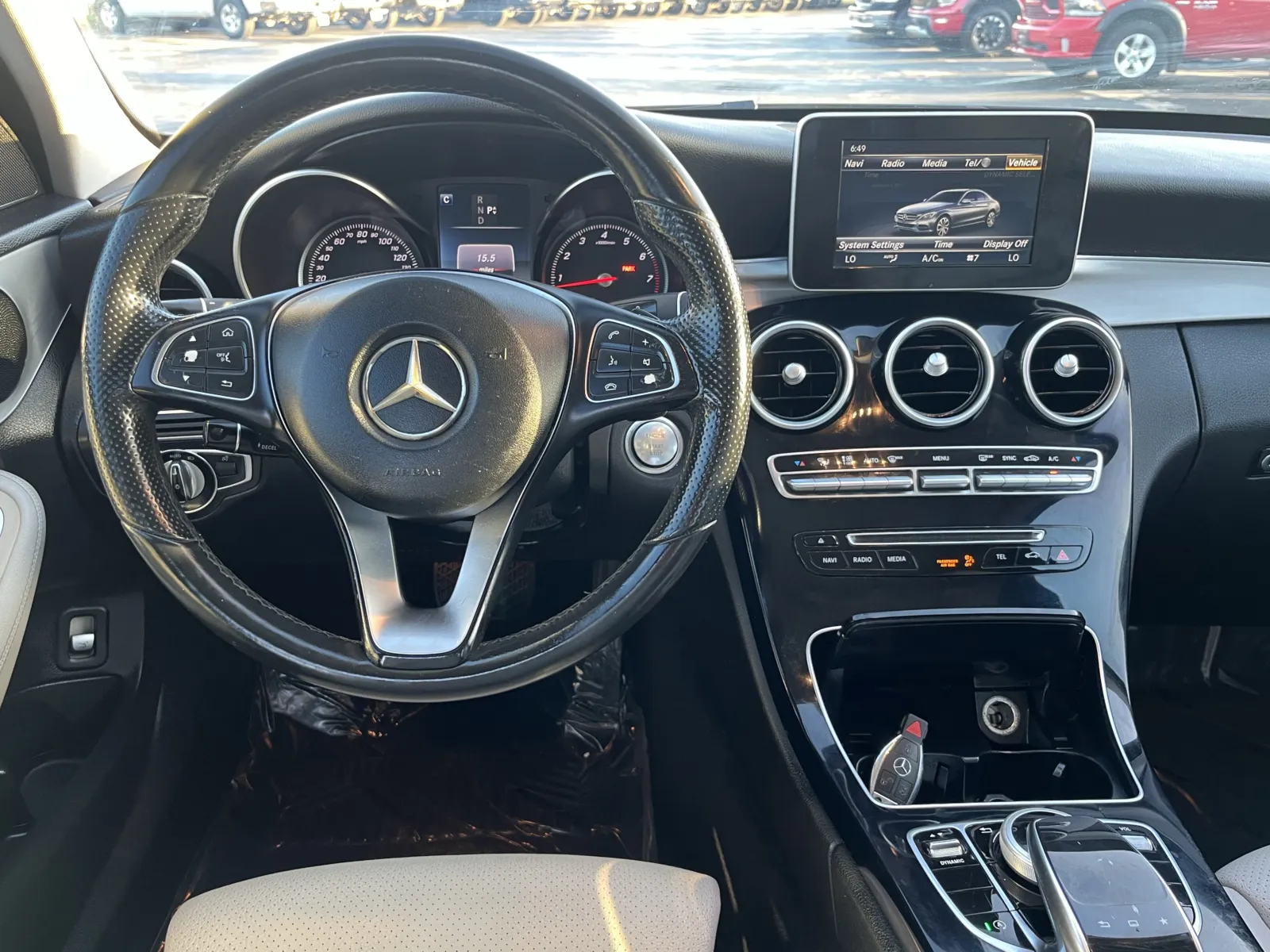 Mercedes-Benz C-Class photo 17
