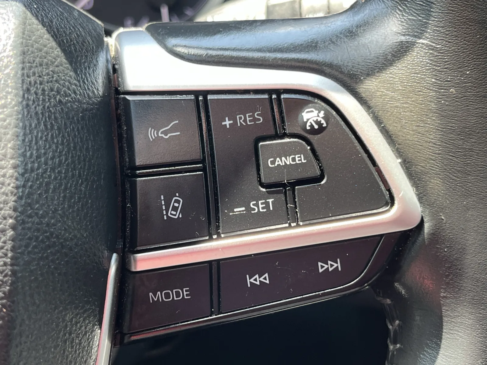 Toyota Highlander photo 18