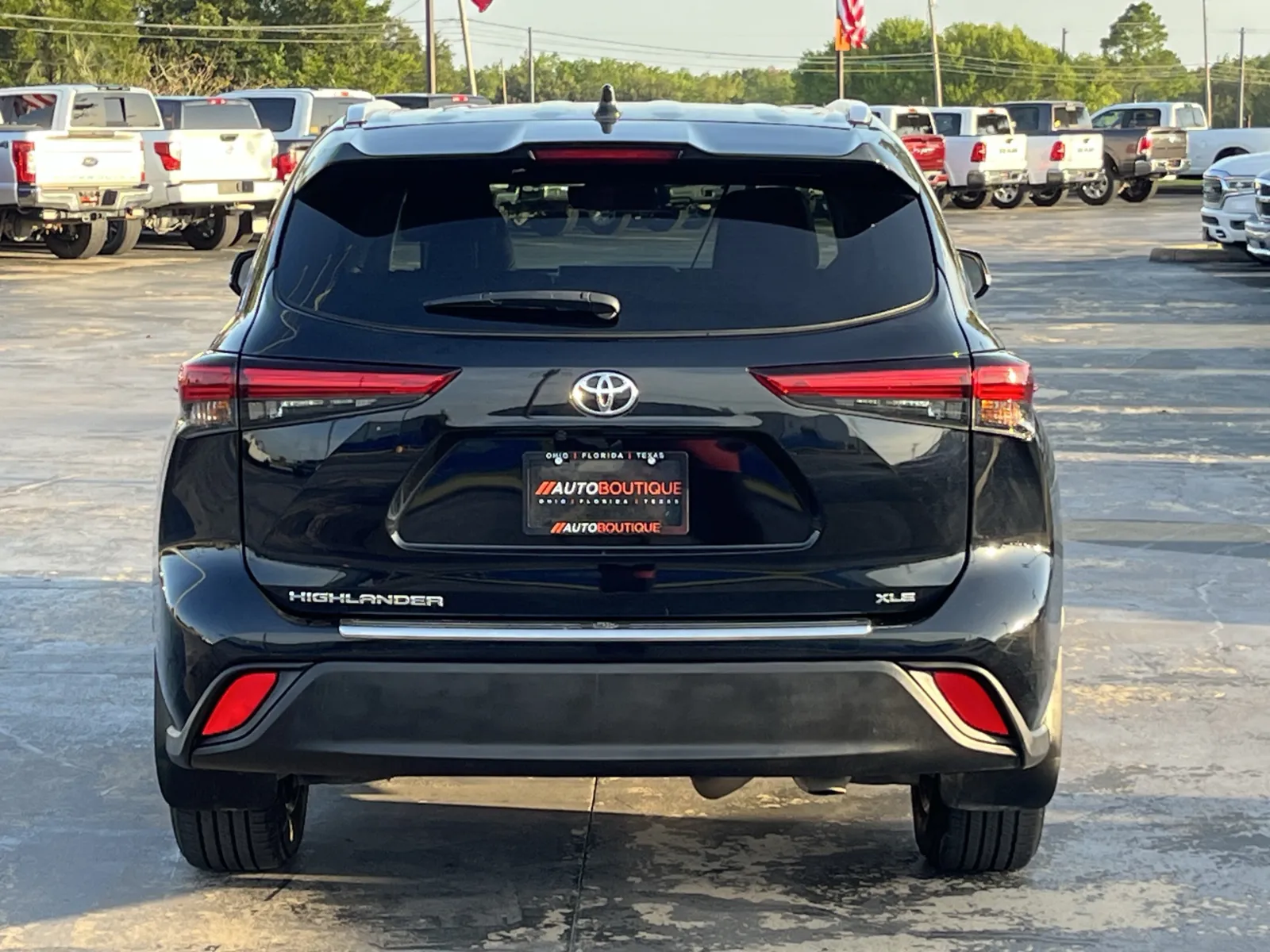 Toyota Highlander photo 9