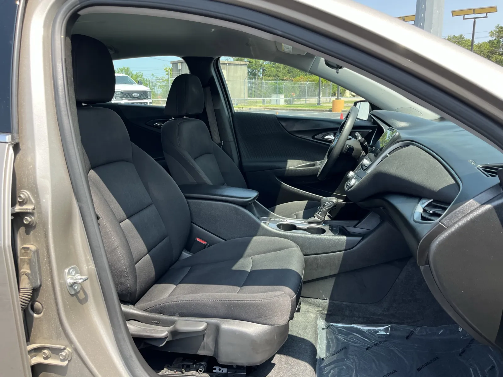 Chevrolet Malibu photo 24