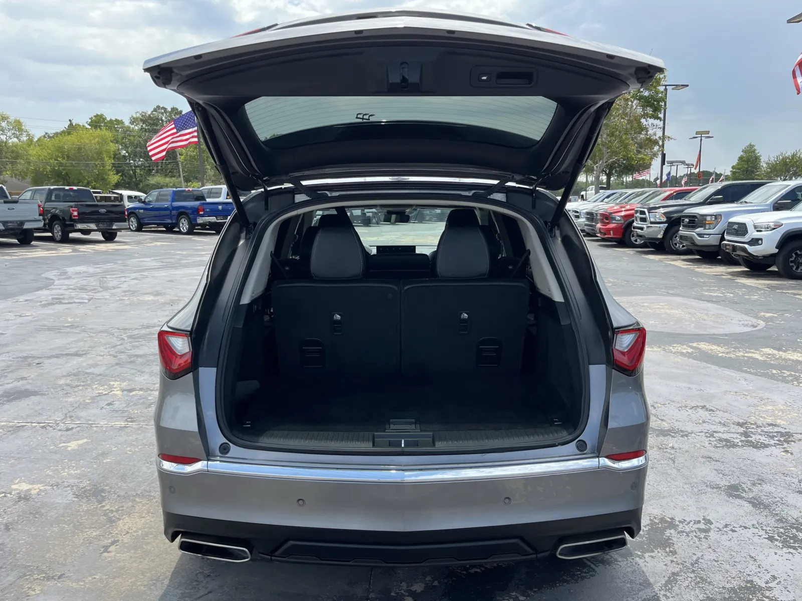 Acura MDX photo 12