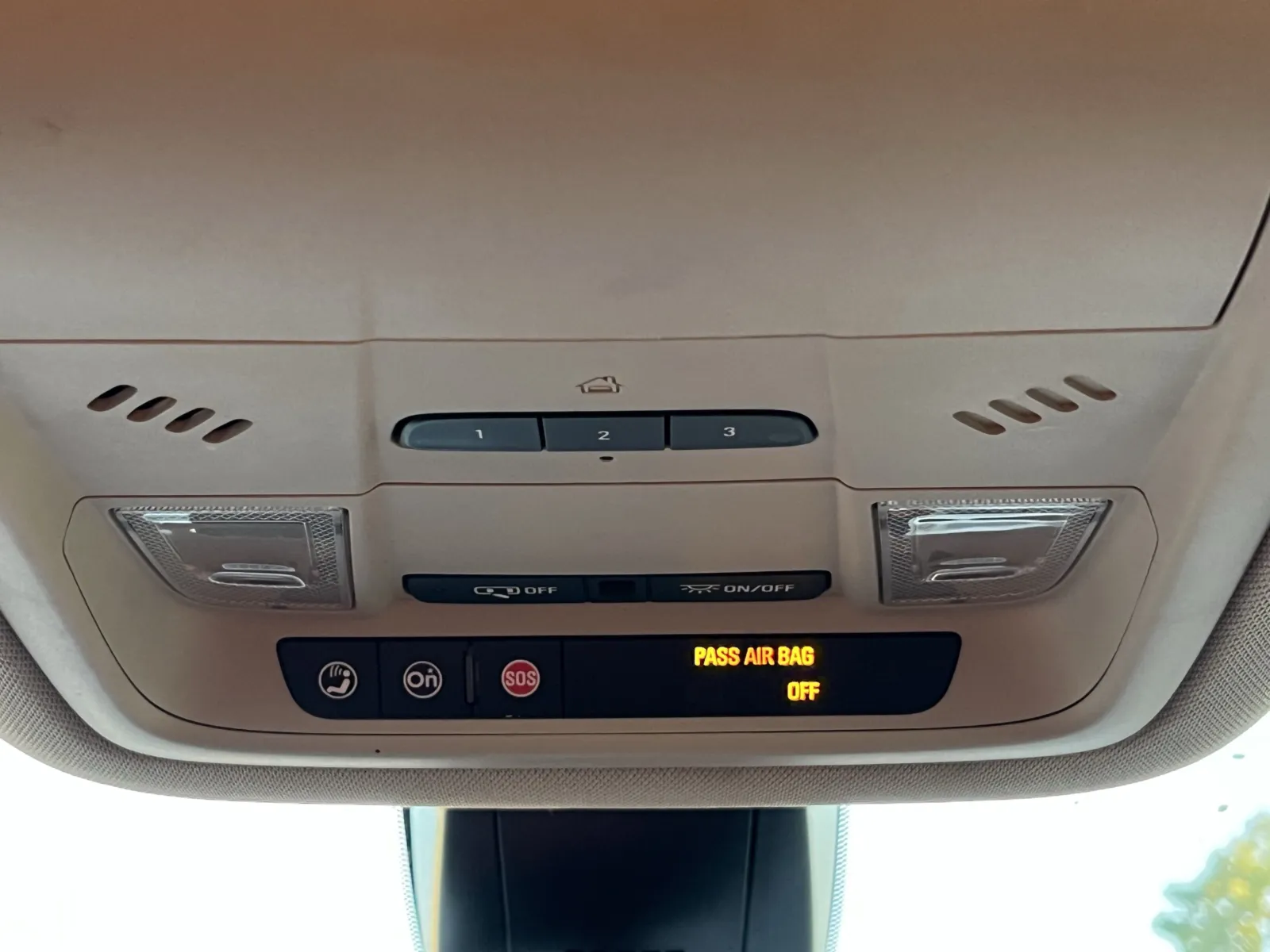 GMC Acadia photo 23