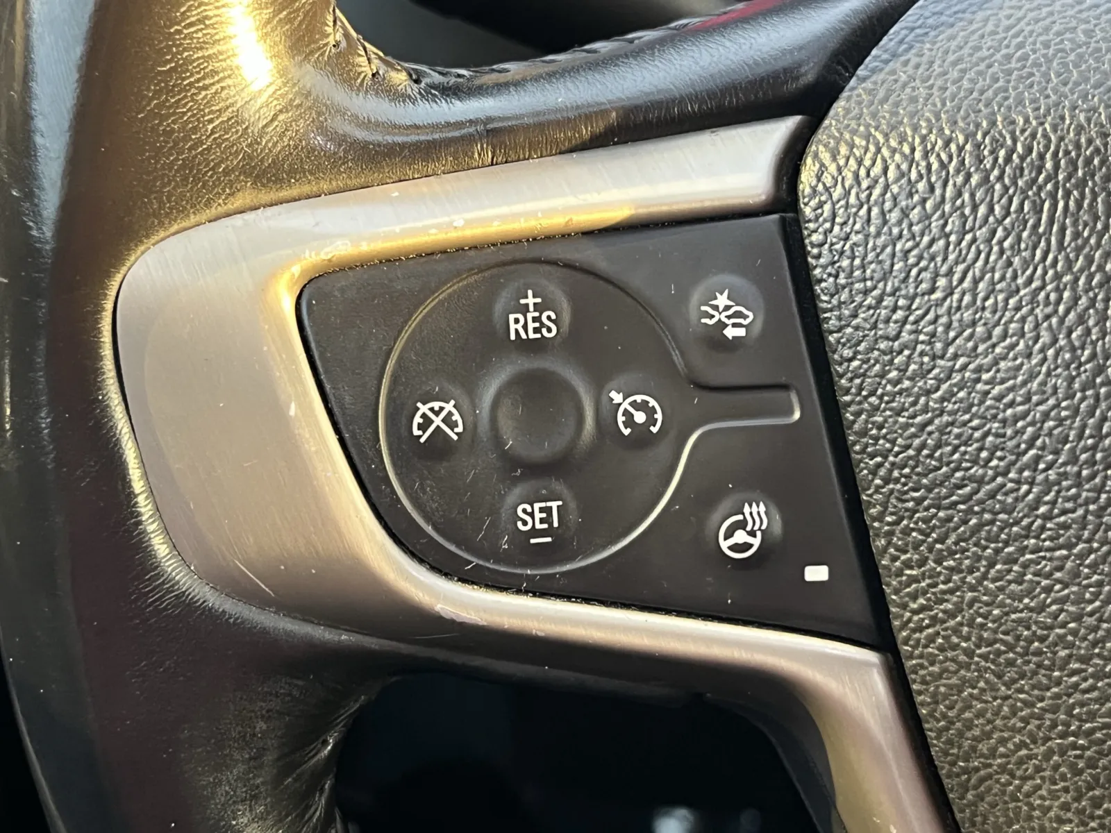 GMC Acadia photo 19