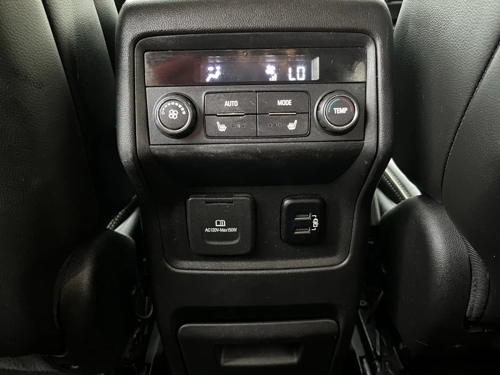 GMC Acadia photo 27