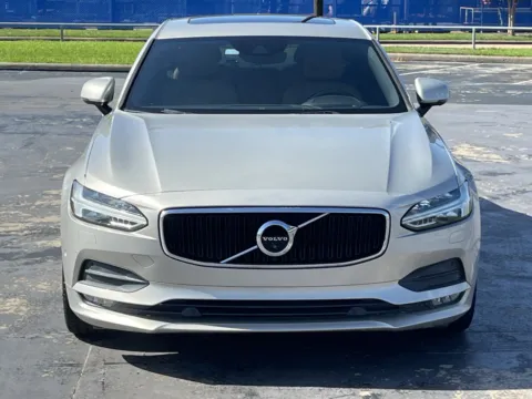 More photos of 2018 Volvo S90 Momentum at Auto Boutique Texas, TX