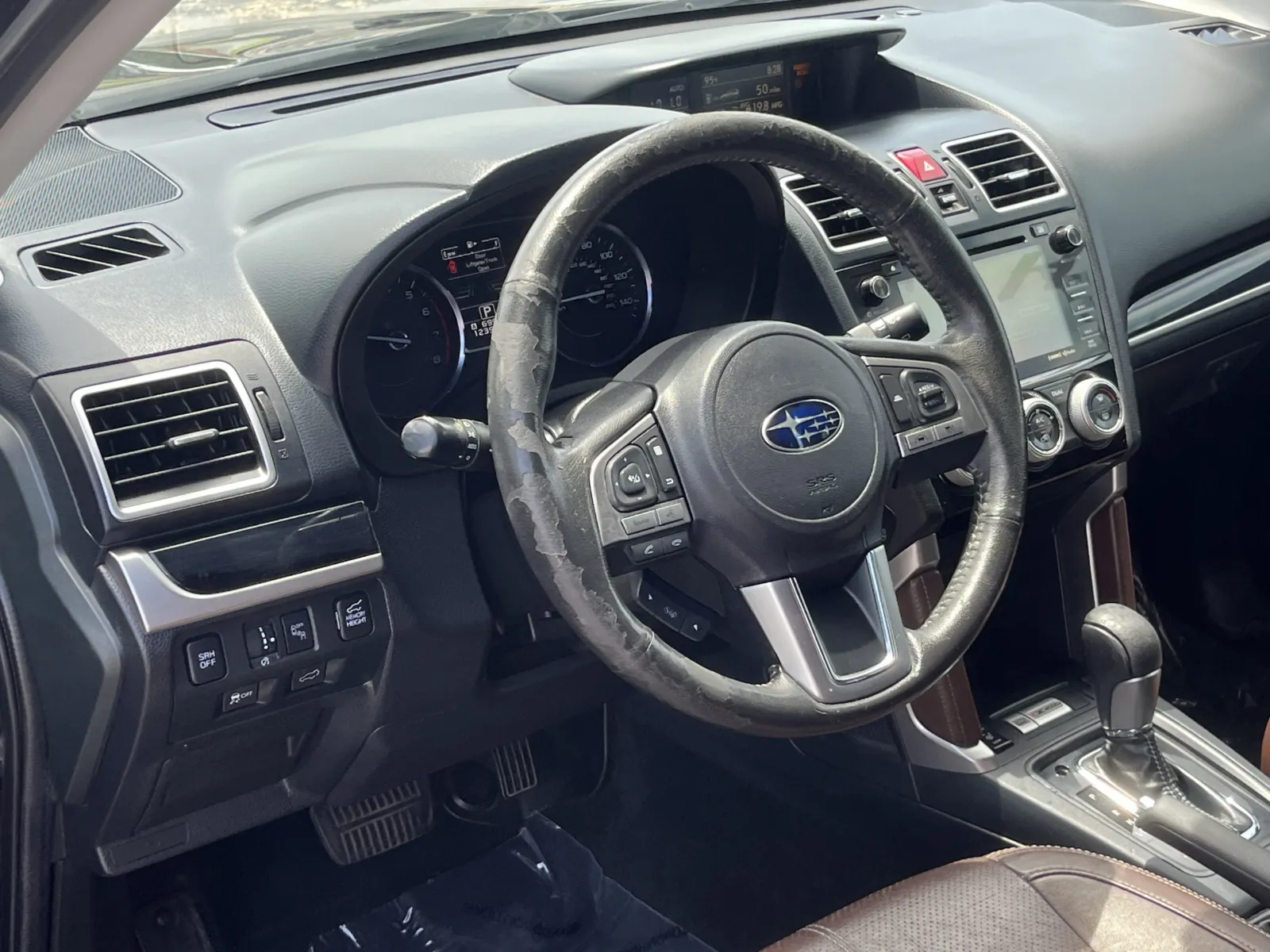 2017 Subaru Forester Touring - Photo 17