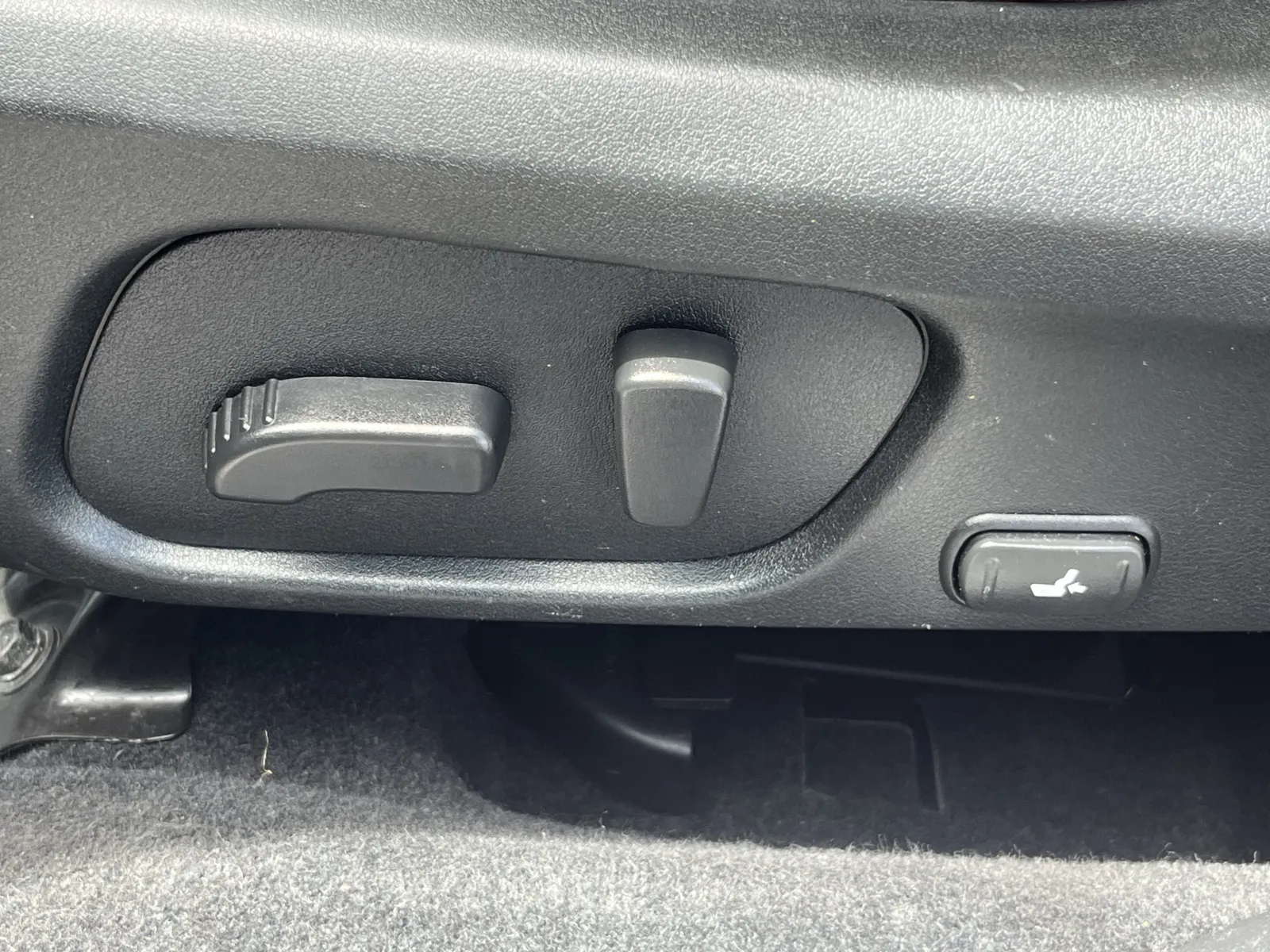 2017 Subaru Forester Touring - Photo 28