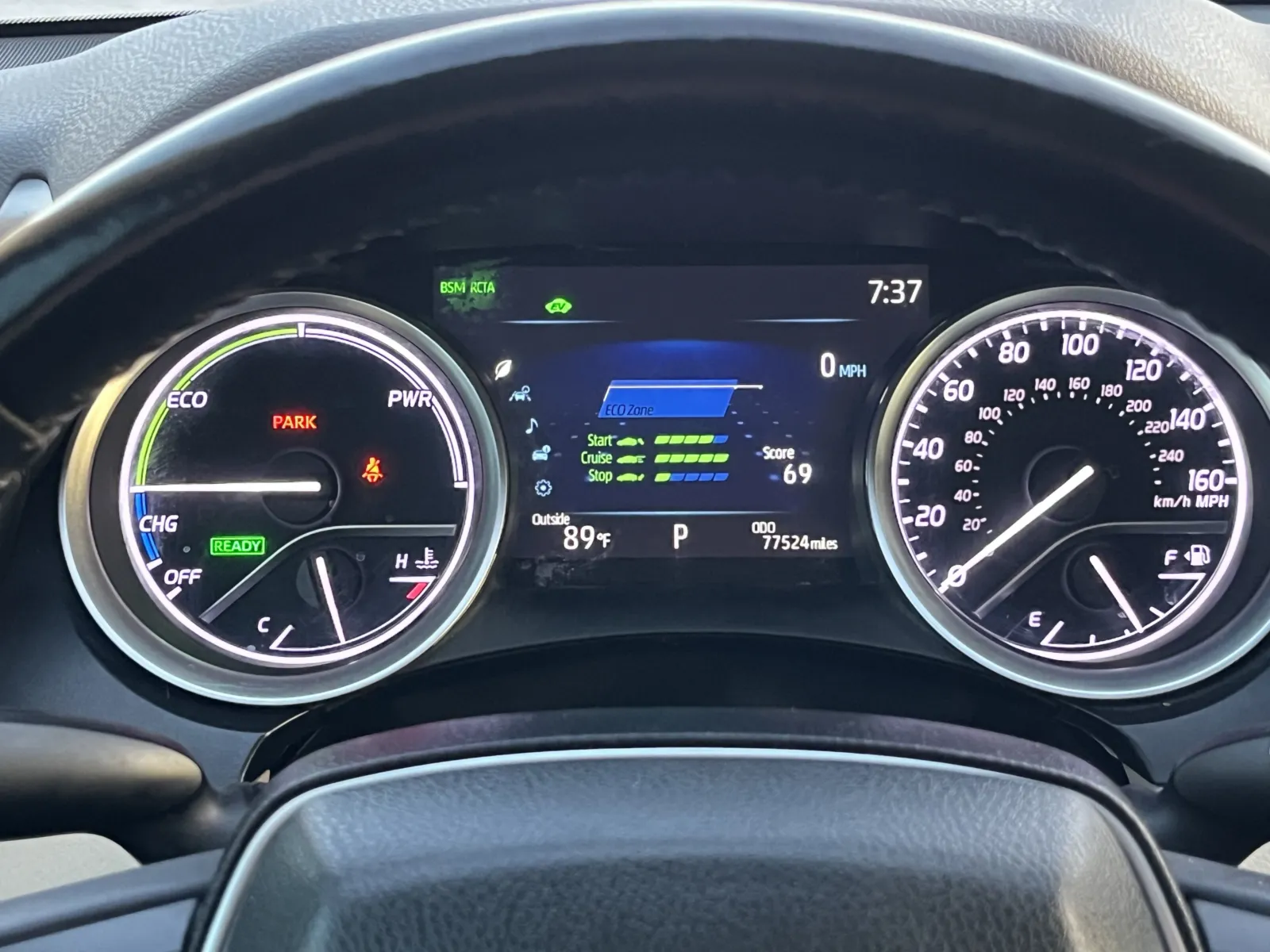 Toyota Camry photo 17