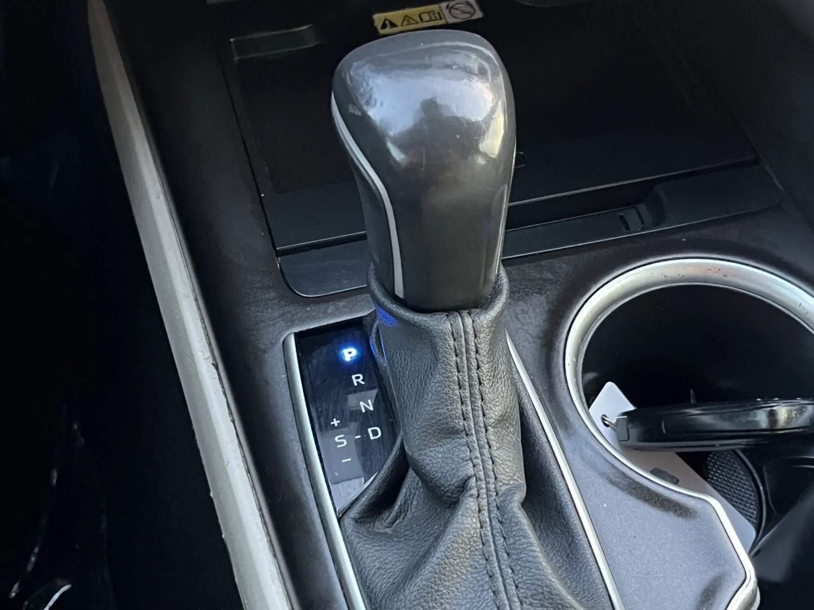 Toyota Camry photo 18