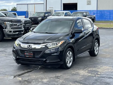 Photos of 2021 Honda HR-V LX for sale in Alvin, TX at Auto Boutique Texas