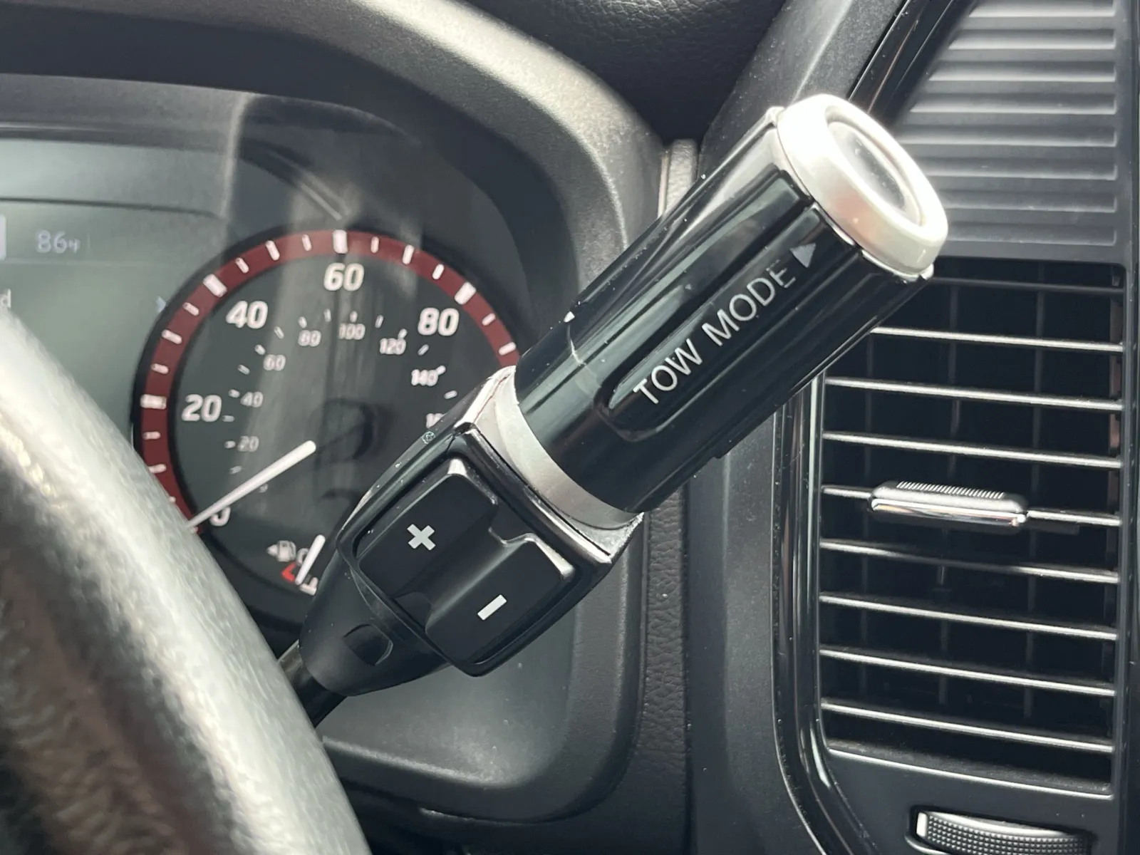 Nissan Titan photo 19