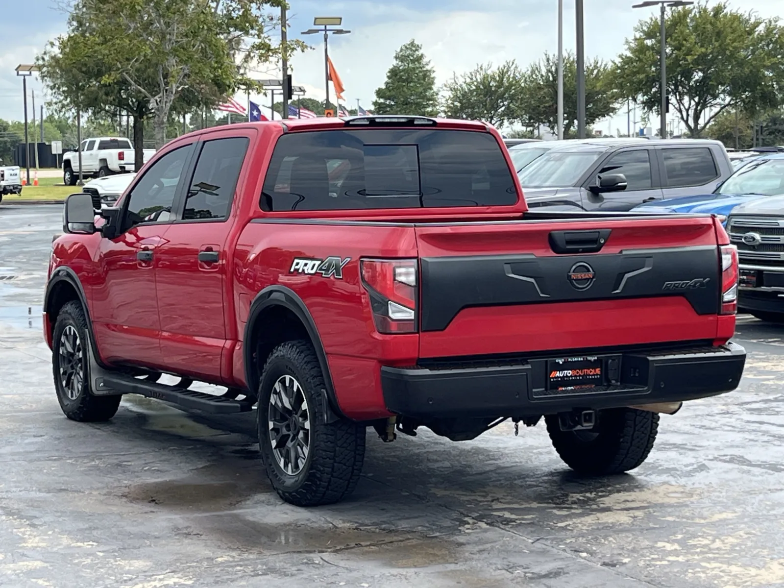 Nissan Titan photo 9