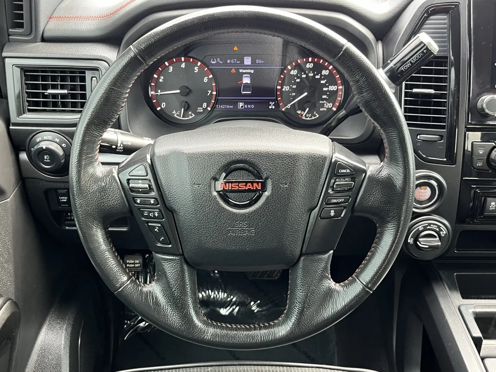 Nissan Titan photo 15