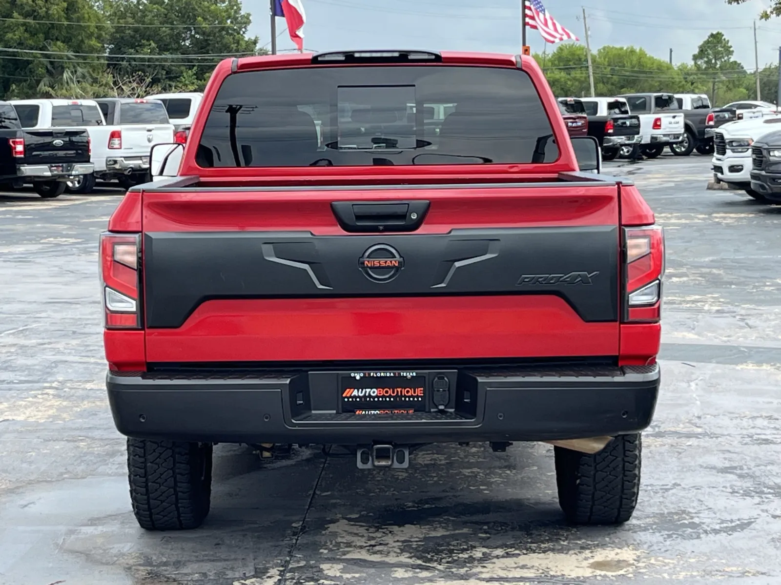 Nissan Titan photo 7