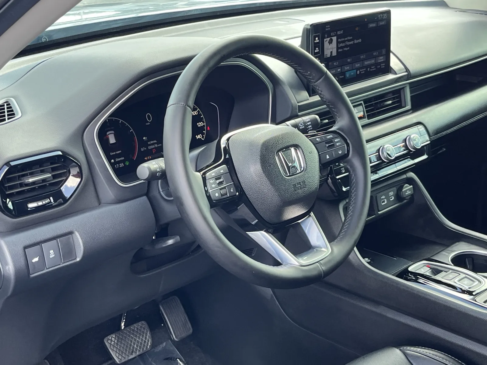 Honda Pilot photo 19