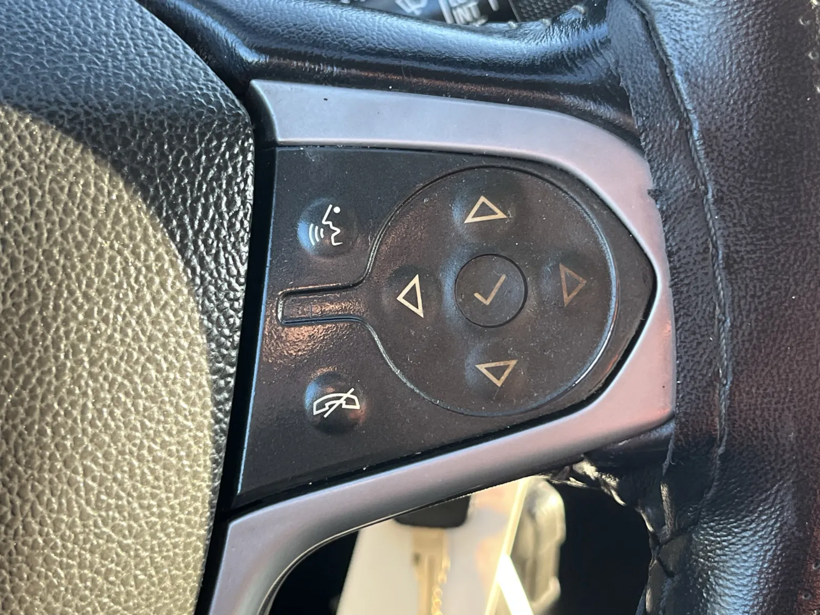 Chevrolet Colorado photo 17