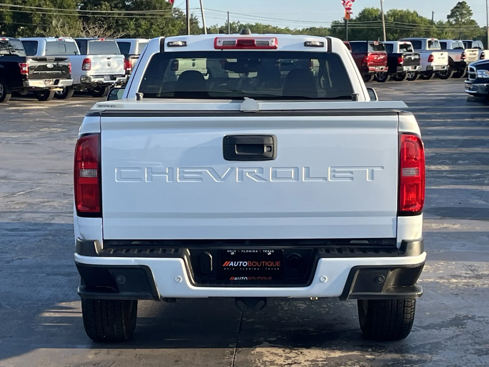 Chevrolet Colorado photo 8