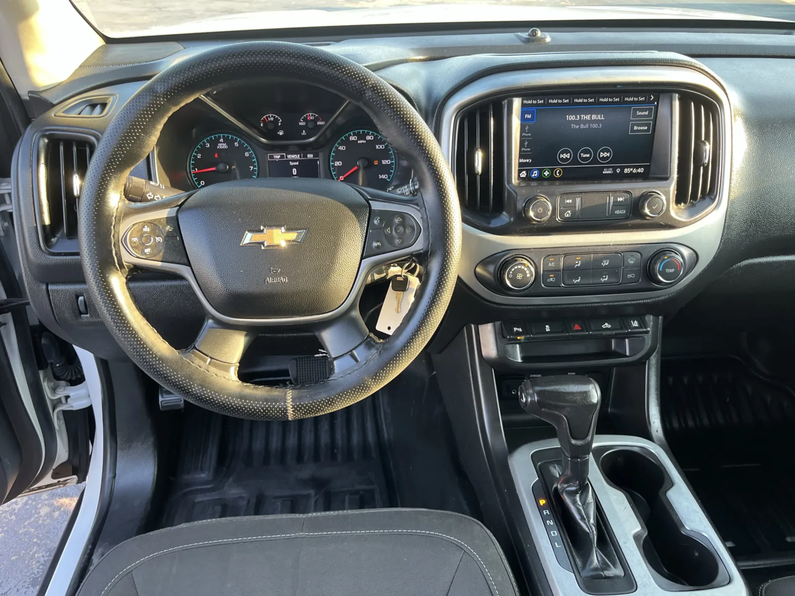 Chevrolet Colorado photo 14