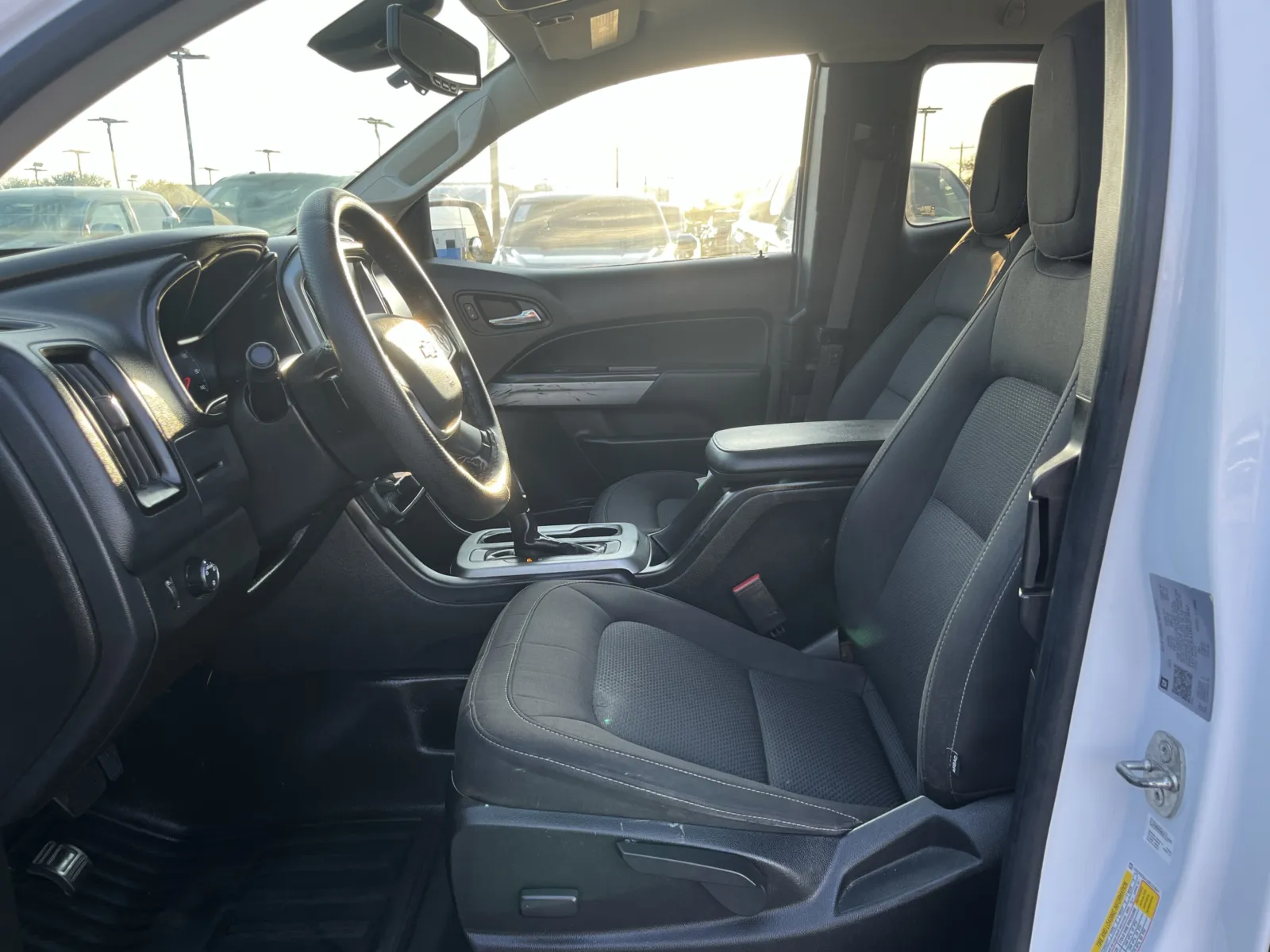 Chevrolet Colorado photo 24
