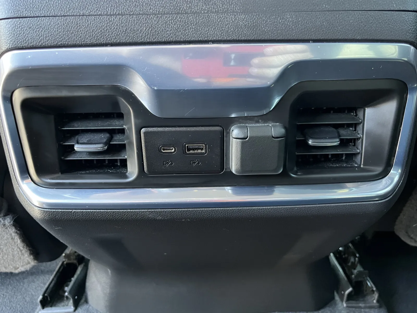 Chevrolet Silverado photo 25