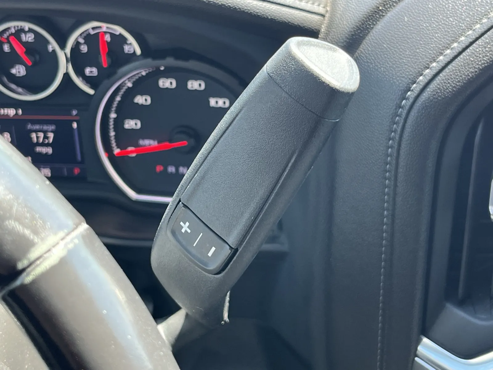 Chevrolet Silverado photo 20