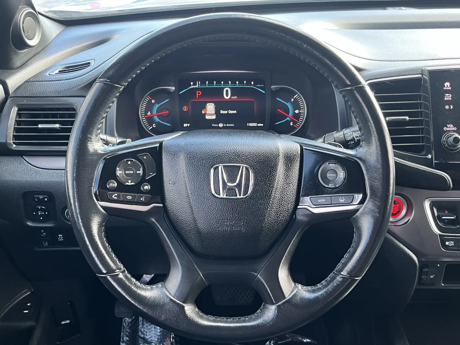 Honda Passport photo 18