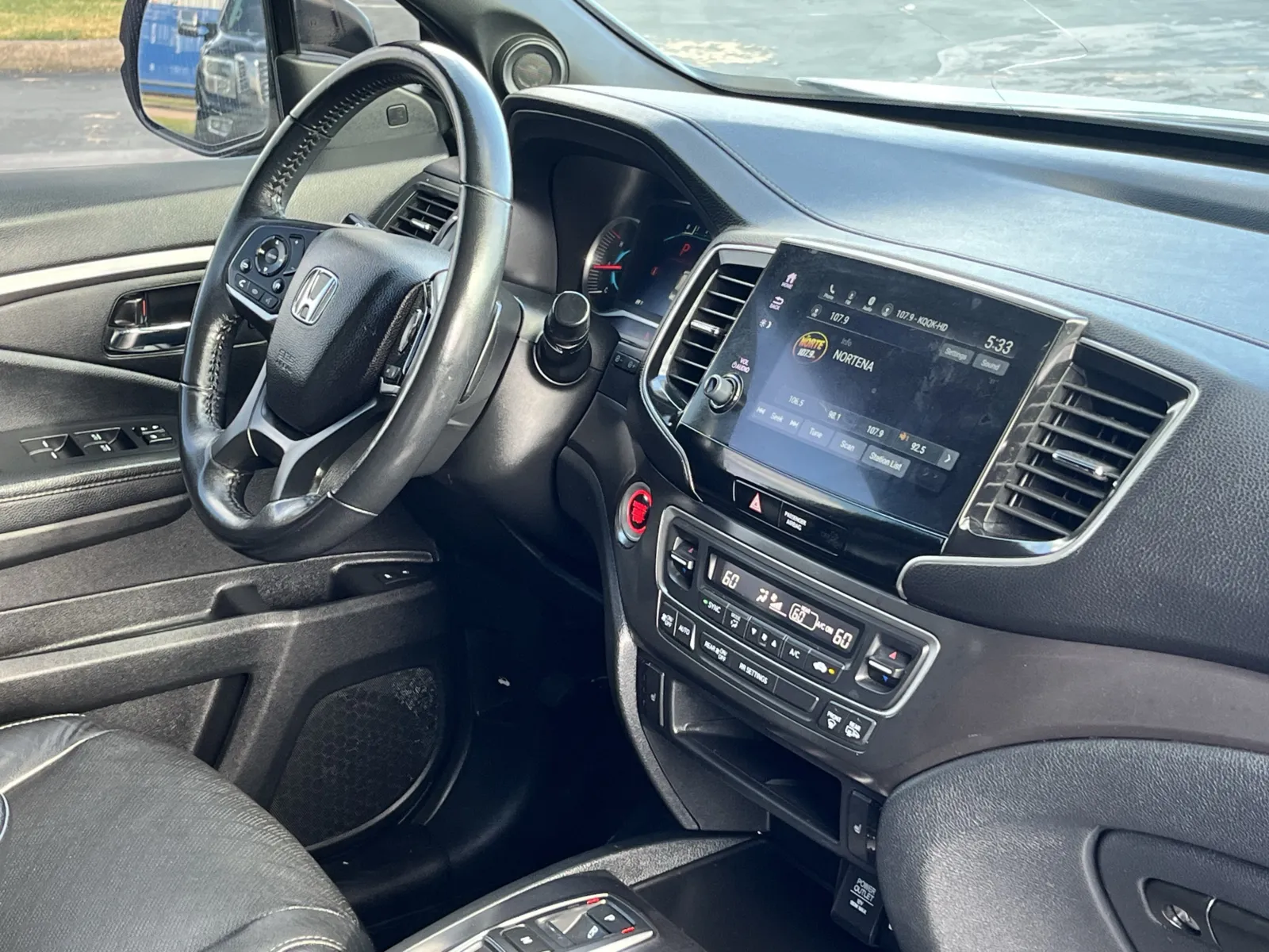 Honda Passport photo 16