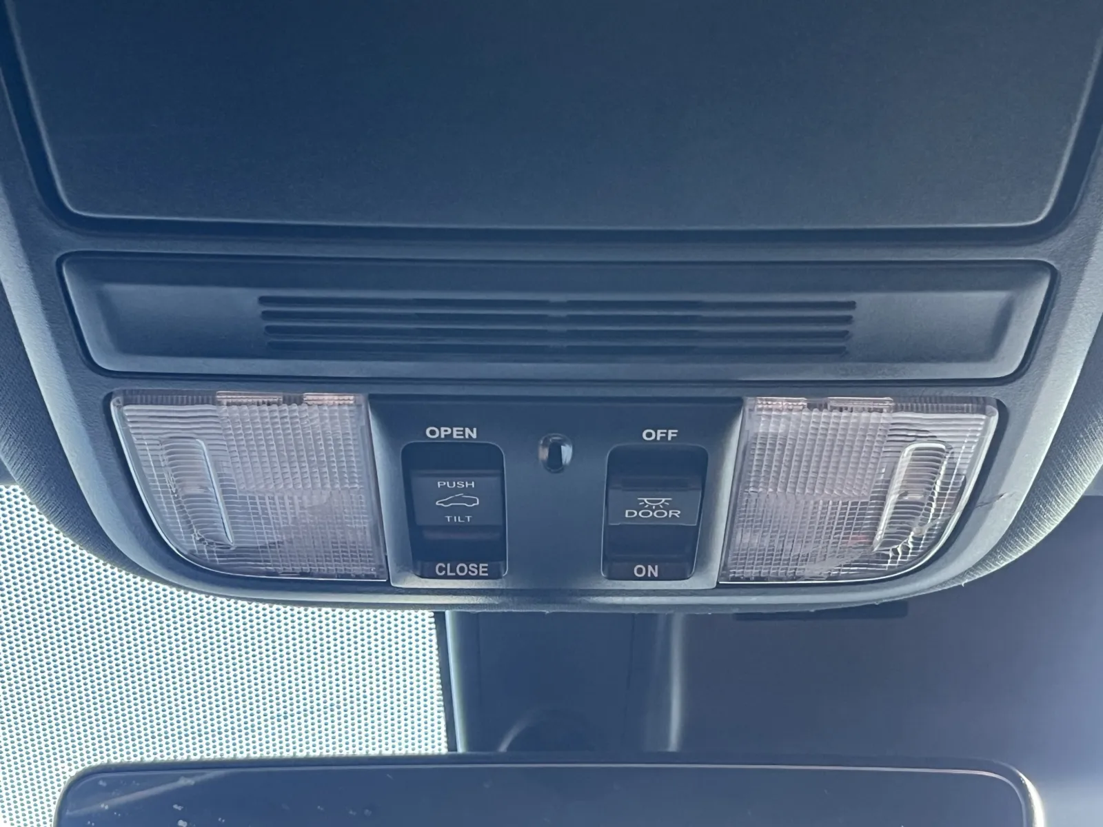 Honda Passport photo 23