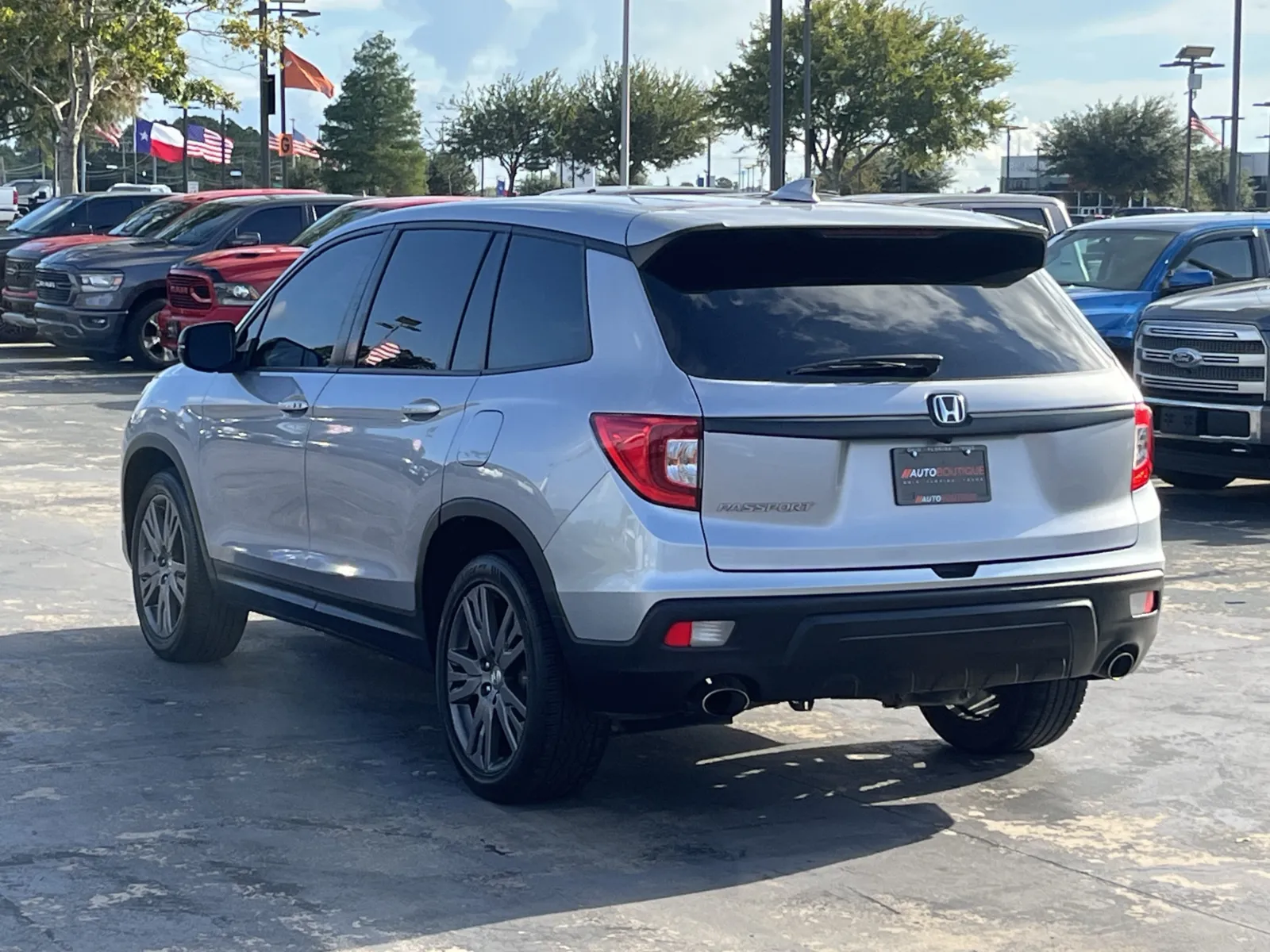 Honda Passport photo 9