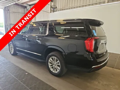 Another view of 2022 GMC Yukon XL SLT for sale in Alvin, TX at Auto Boutique Texas