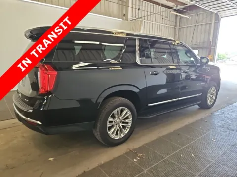 More photos of 2022 GMC Yukon XL SLT at Auto Boutique Texas, TX