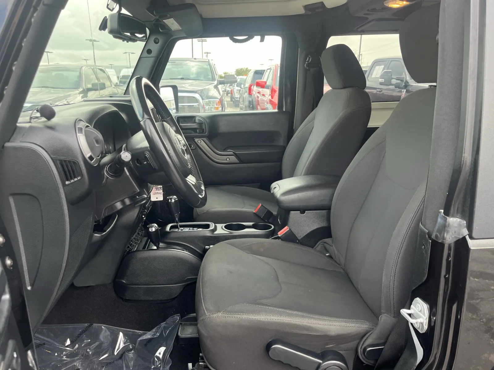 Jeep Wrangler photo 21