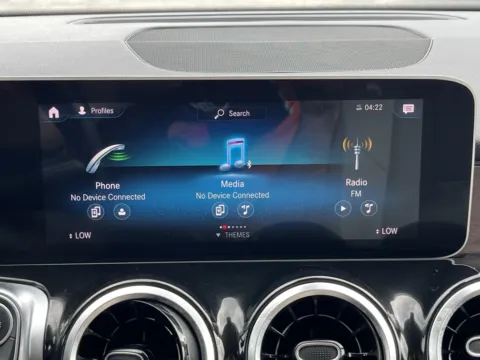 More photos of 2021 Mercedes-Benz GLB 250 at Auto Boutique Texas, TX