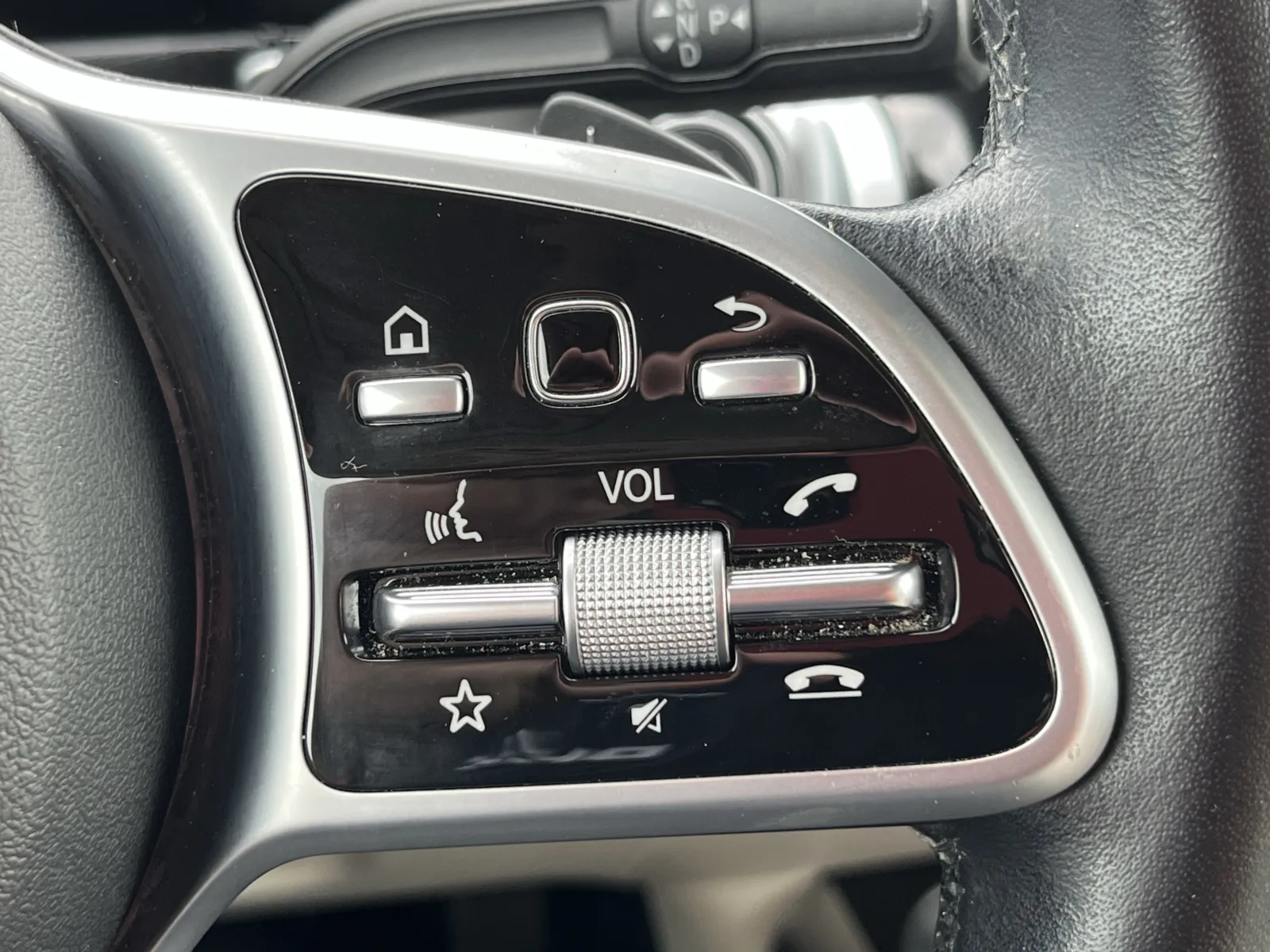 Mercedes-Benz GLB photo 19