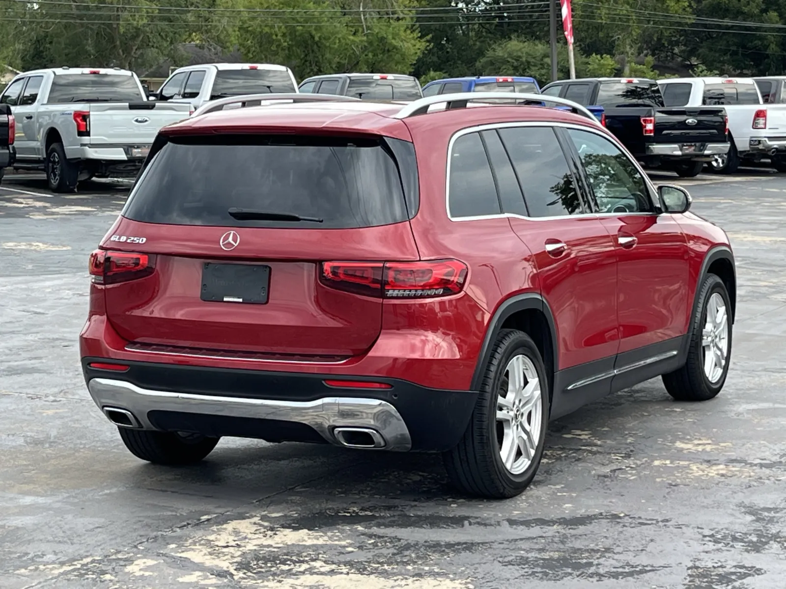 Mercedes-Benz GLB photo 7