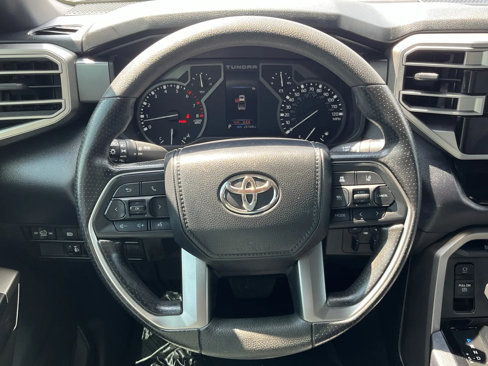 Toyota Tundra photo 15