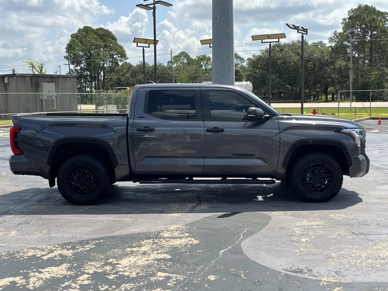 Toyota Tundra photo 10