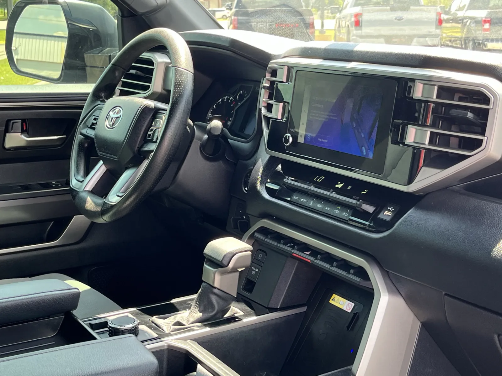 Toyota Tundra photo 13
