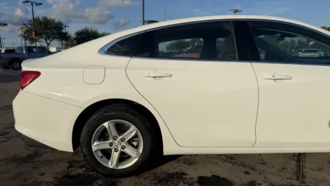 More photos of 2023 Chevrolet Malibu LS at Auto Boutique Texas, TX