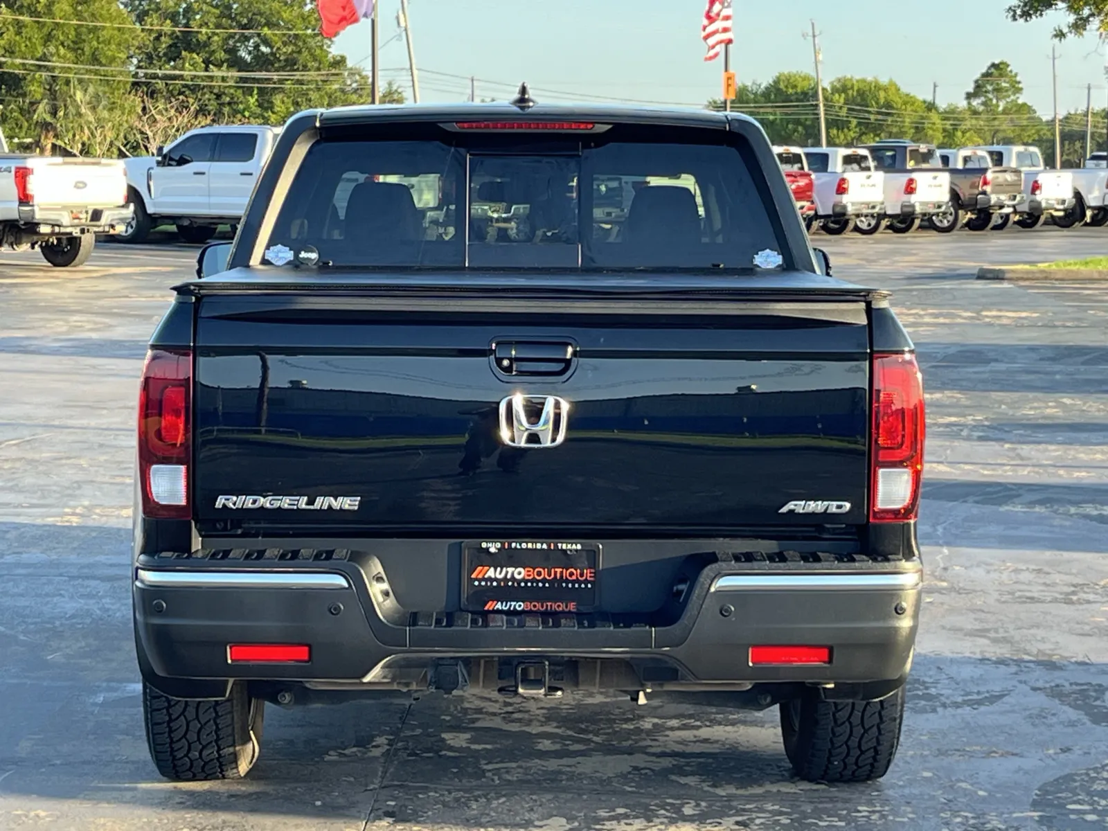 Honda Ridgeline photo 8